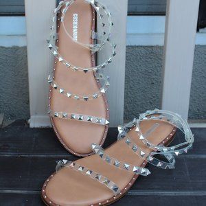 Cushionaire Studded Sandales
